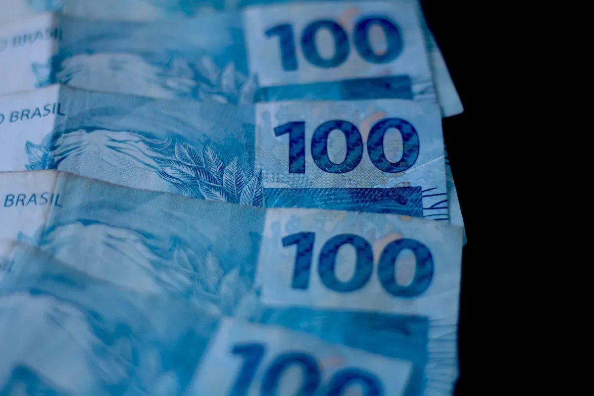 Salário de setembro deve ser pago até 6 de outubro de 2026