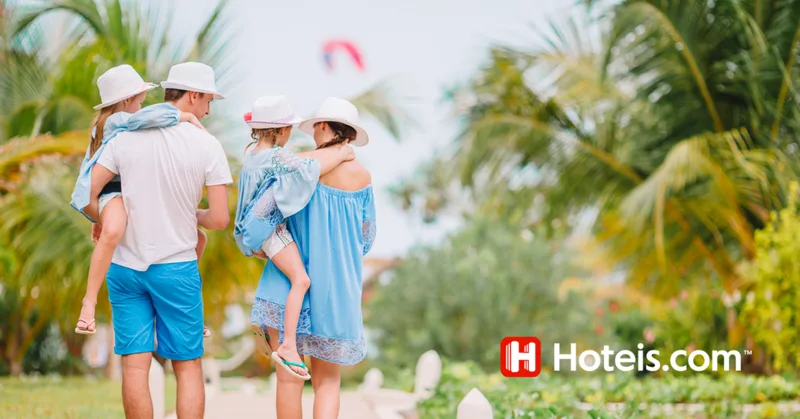 Hoteis.com oferece descontos em resorts para viagens em família