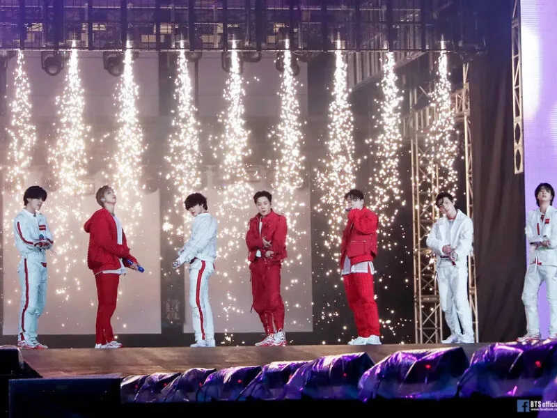 BTS levará show de São Paulo aos cinemas brasileiros ao vivo