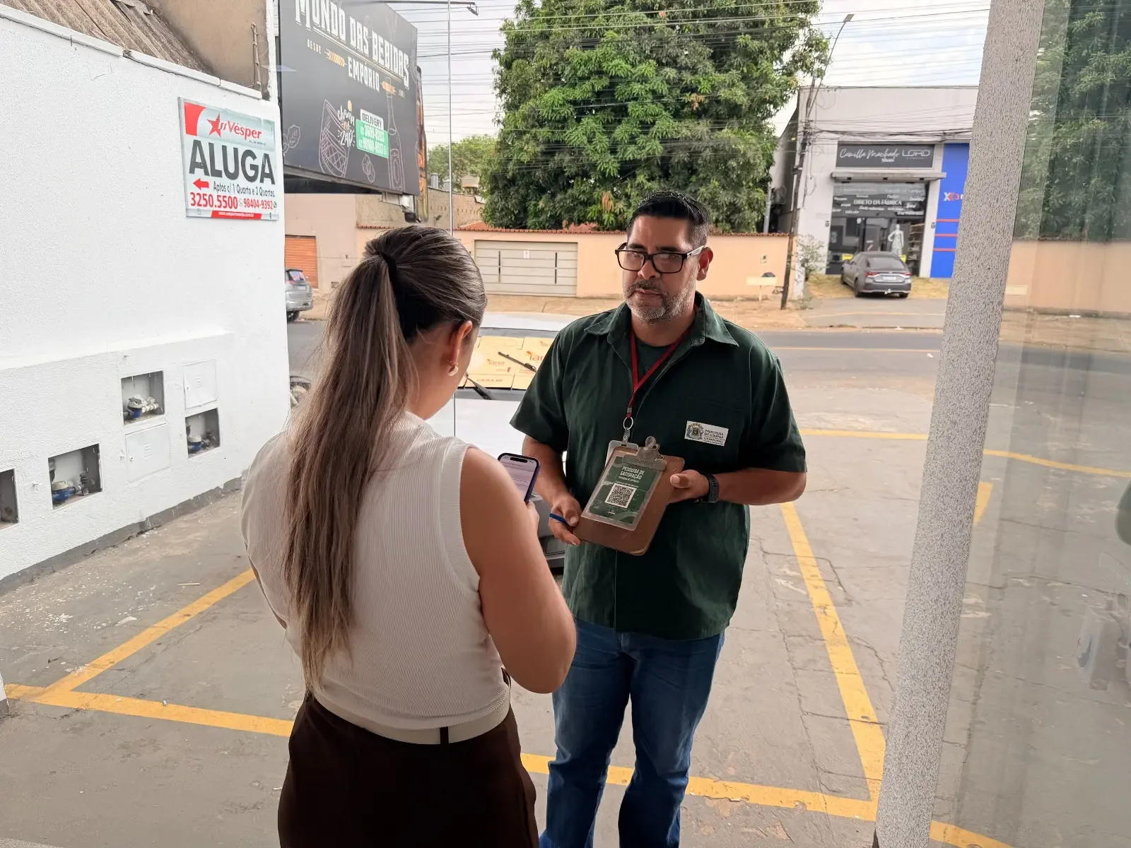 Goiânia ajusta rotas de varrição após ouvir moradores nas ruas