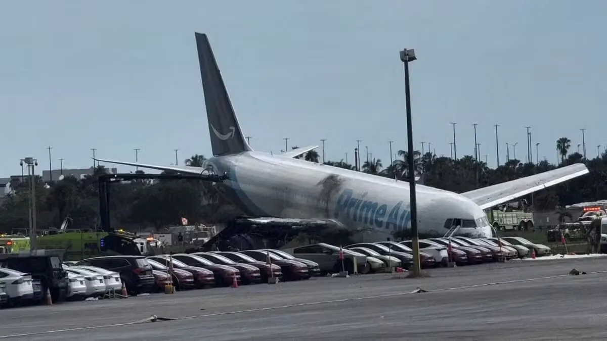 Caixas-pretas de avião de carga são recuperadas após acidente em Miami