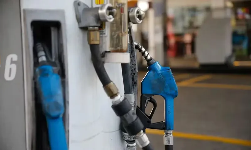 Petrobras estuda reajuste no diesel e empresas anunciam decisões financeiras