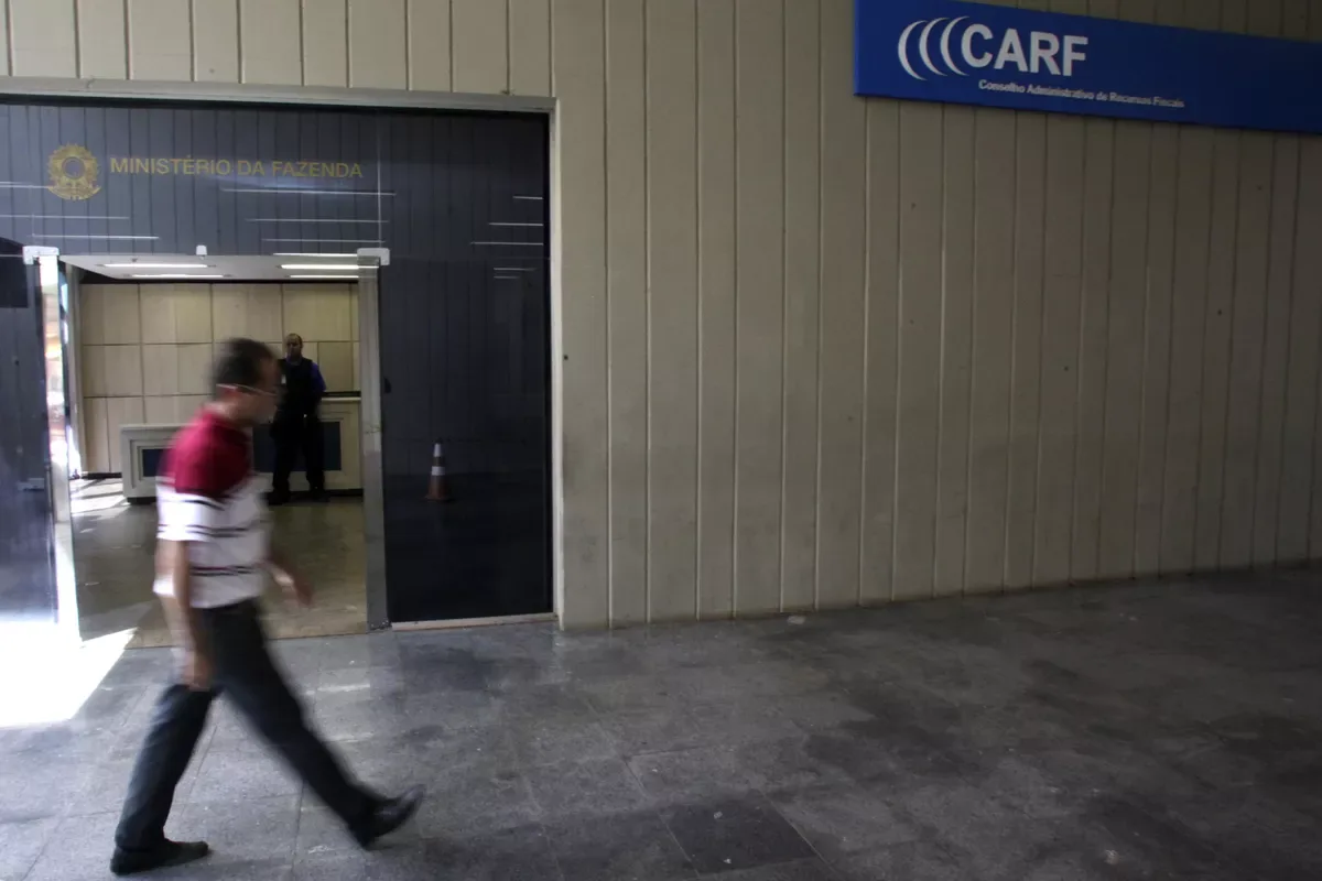 Carf debate substância econômica em juros pagos a holdings na Holanda