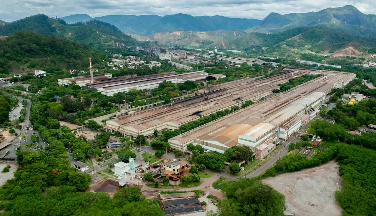 Aperam reduz produção de aço elétrico em Timóteo por efeito das importações