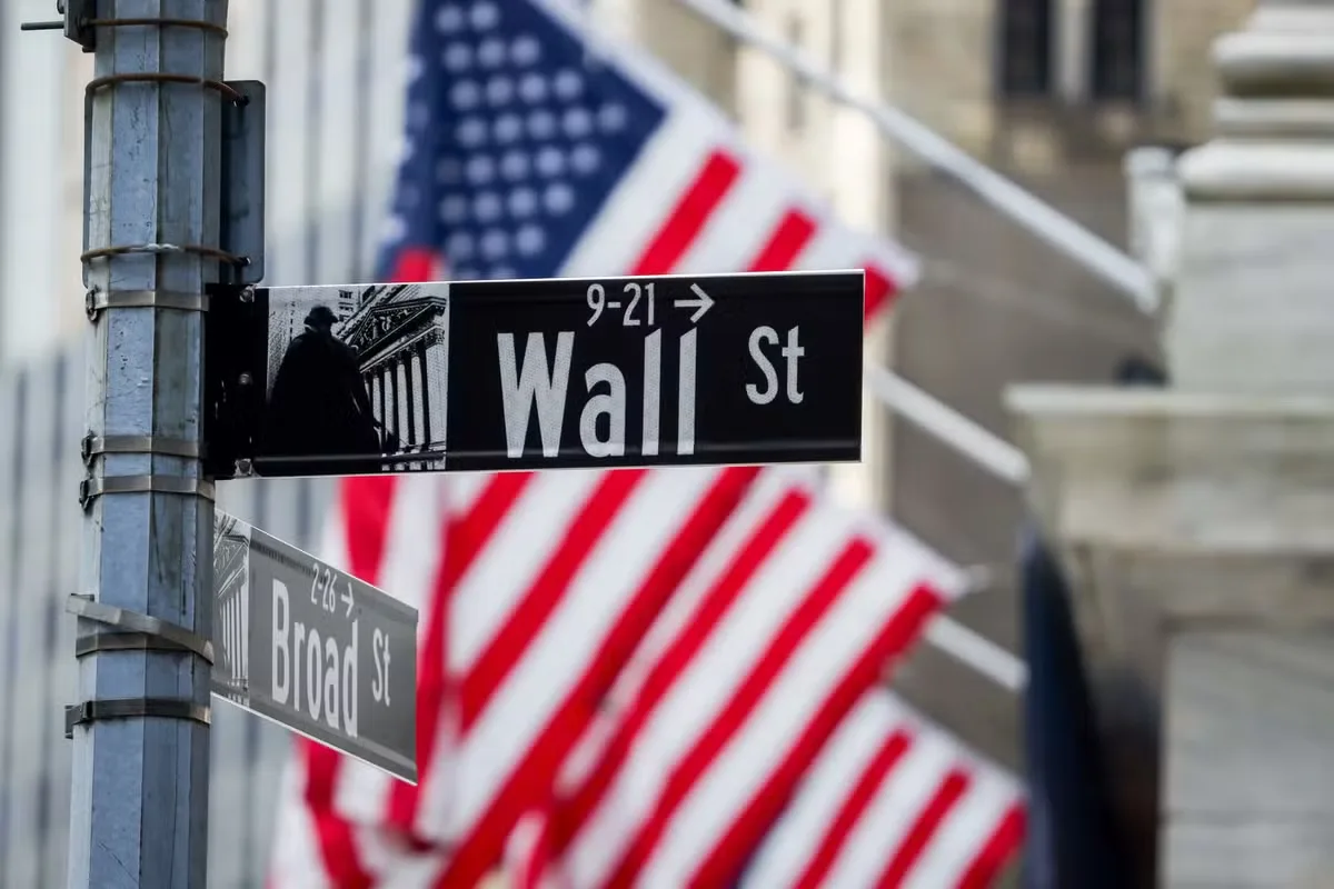Petróleo em alta leva bolsas de Nova York a abrir em queda
