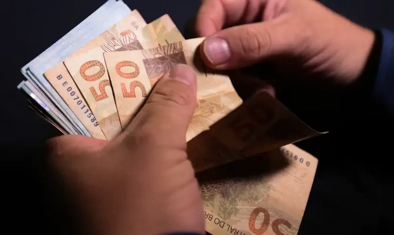 Crédito de curto prazo sustenta procura de empresas em Goiás e no país