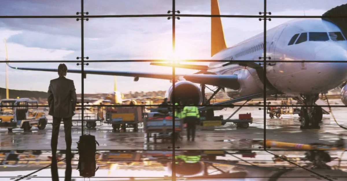 Como acumular milhas e pontos para viajar gastando menos