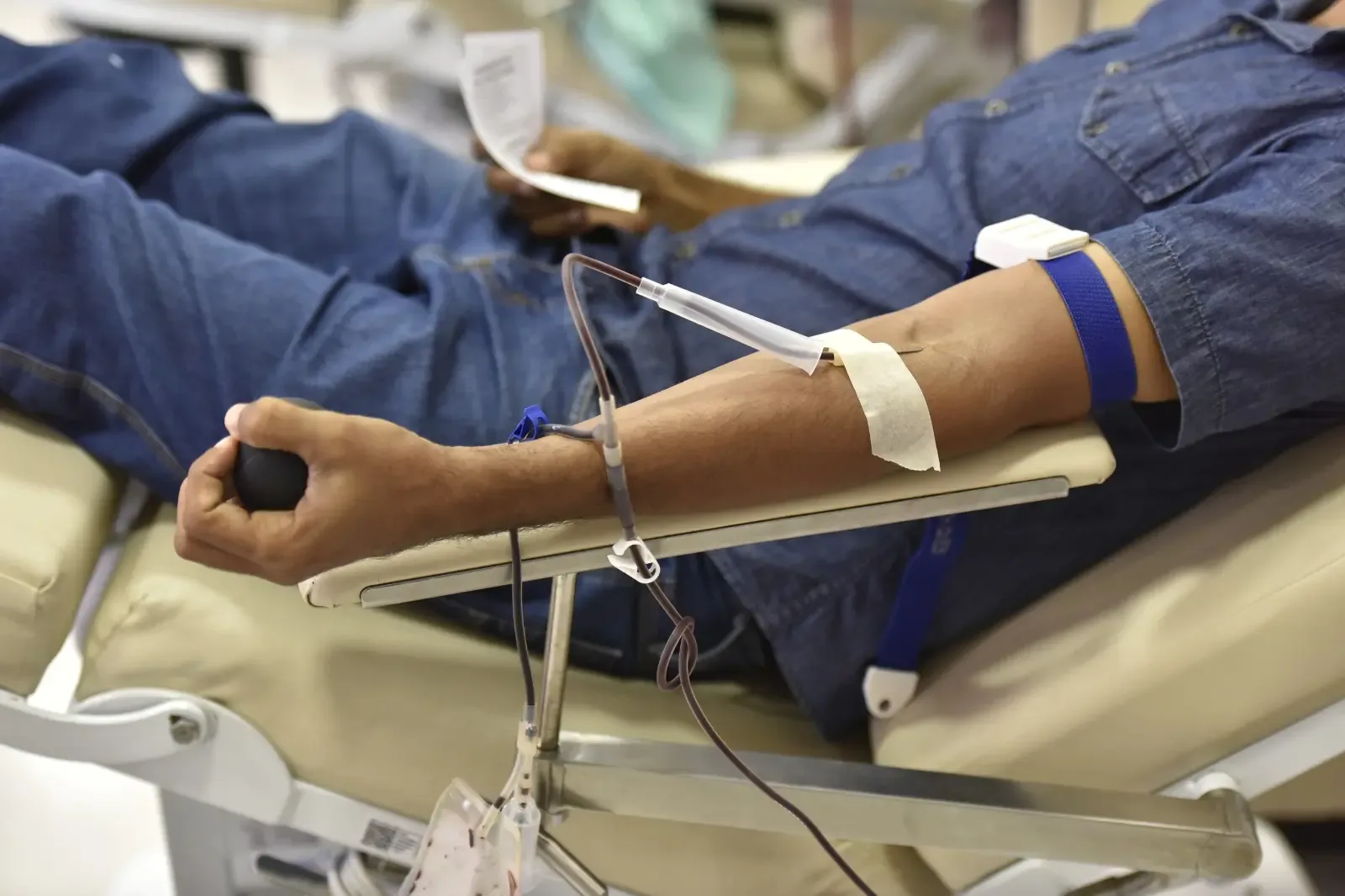 Novas regras ampliam prazo e perfil de doadores de sangue em Goiás