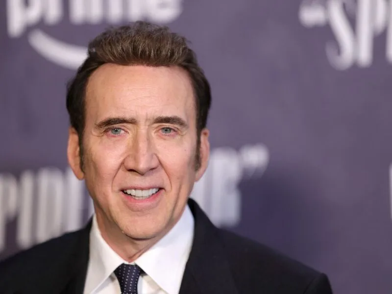 Cratera danifica entrada da mansão de Nicolas Cage em Malibu