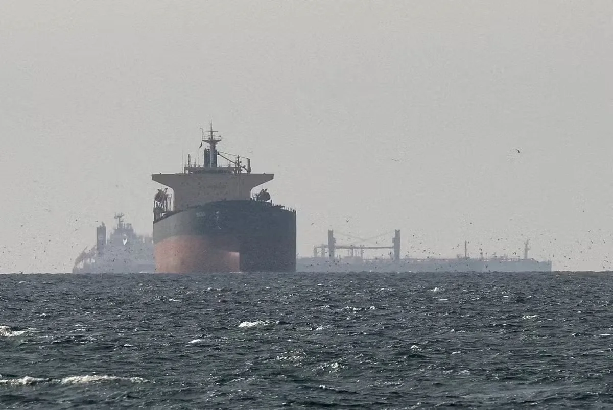 Brent chega a US$ 97,92 com tensão no Golfo e risco de novos bloqueios