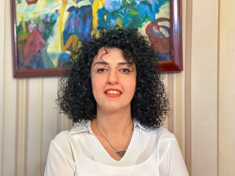 Narges Mohammadi relata em memórias medo de não rever os filhos