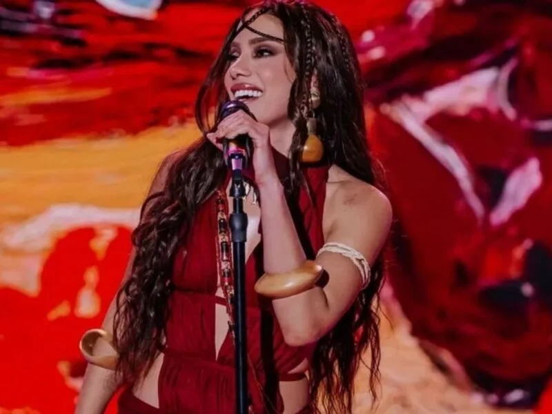 Anitta relata pressão estética no início da carreira e critica padrões para mulheres