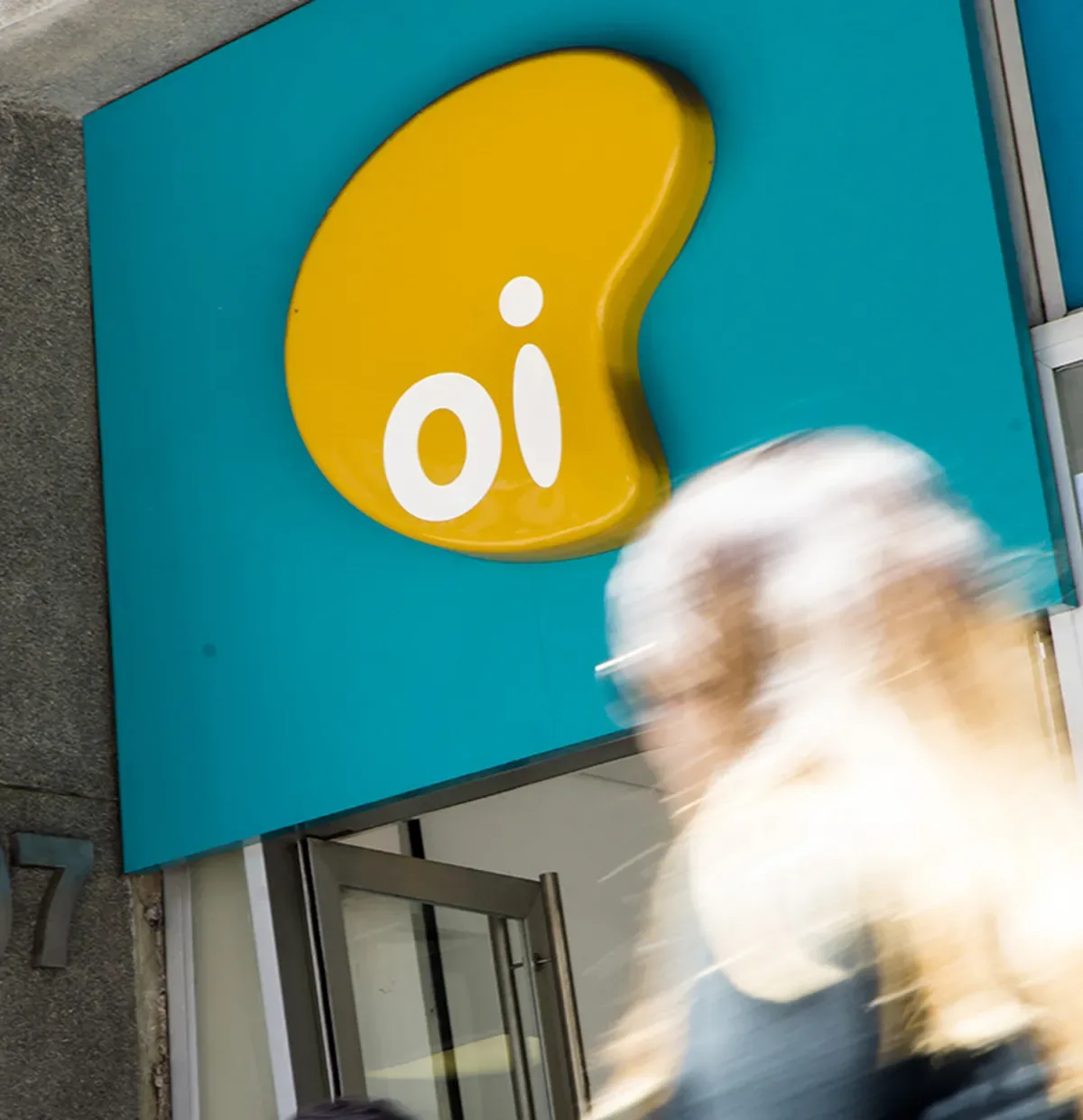 Fitch reduz notas da Oi ao nível de calote e encerra cobertura