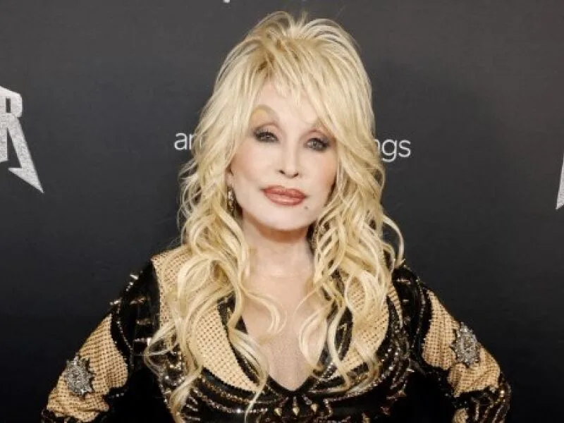 Disputa pelo patrimônio de Dolly Parton envolve sobrinho e pedido de proteção