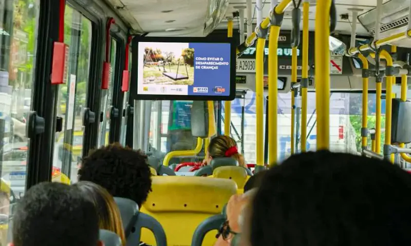 Operação no Rio termina com prisão e apreensão de três fuzis após tiro em ônibus