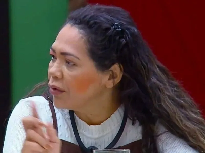 Votação aberta por Adriane Galisteu coloca Giovanna Gold à frente em A Fazenda 18