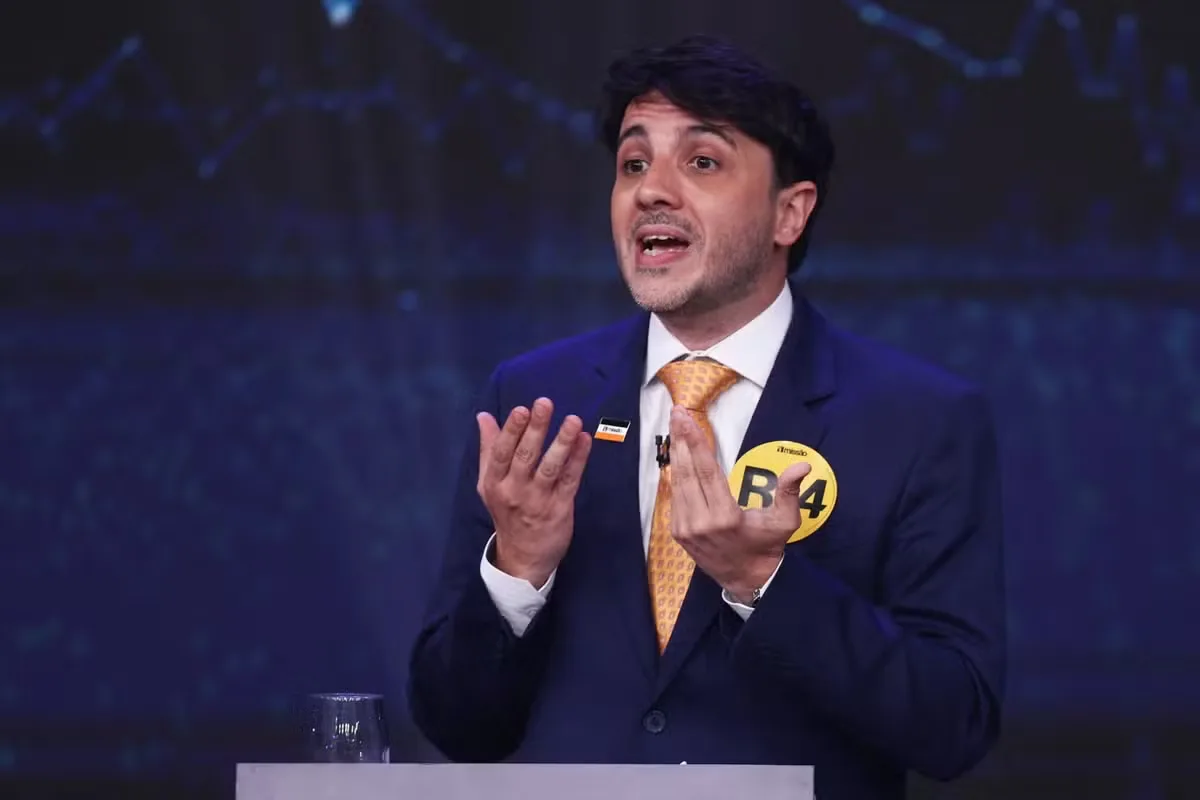 Renan Santos contesta reajuste do Bolsa Família e acusa Toffoli de prejudicar campanha