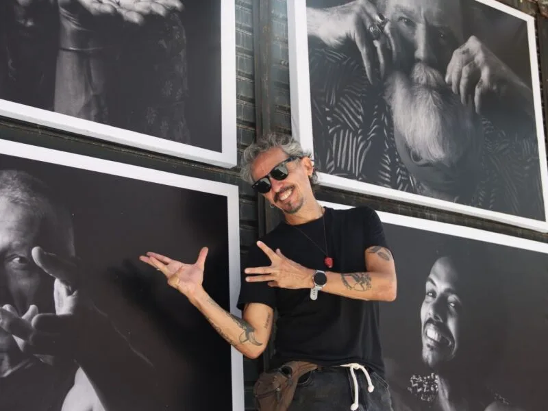 Fotografias de Rogério Alves transformam fachadas do Recife em espaço de arte