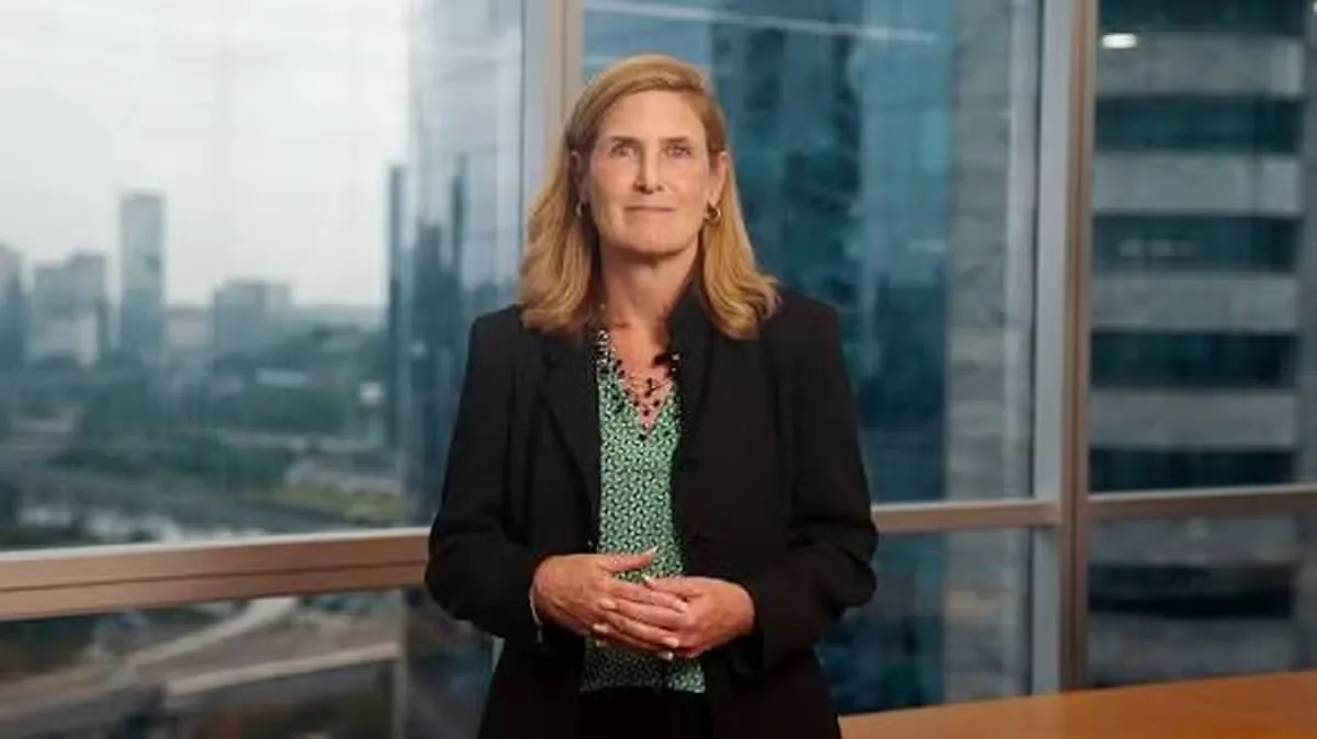 IFC coloca Cheryl Hanway à frente da divisão para quatro países