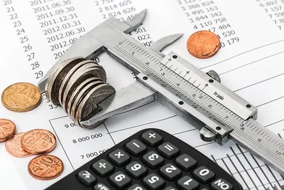 Intenção de consumo das famílias cai em setembro, aponta CNC