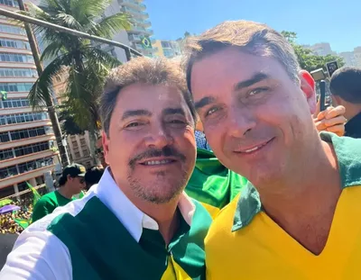 Flávio Bolsonaro fará passagem de duas horas por Goiás em apoio a Wilder