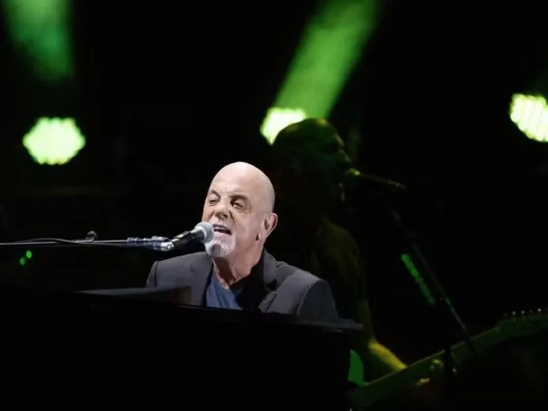 Billy Joel diz que recuperação após cirurgia melhorou memória e equilíbrio