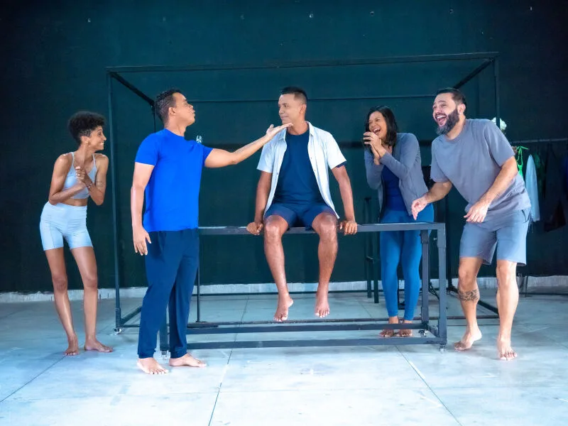 Comédia do Osicran Teatro encerra temporada gratuita no Recife neste sábado