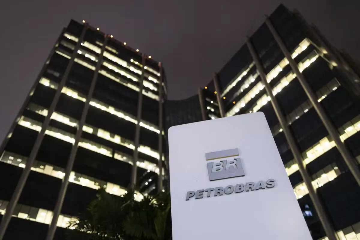 PPSA e Petrobras fecham acordo para comercializar gás da União