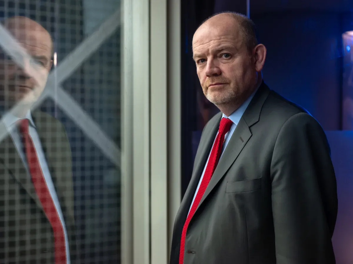 Paramount tenta manter Mark Thompson no comando da CNN após compra da Warner