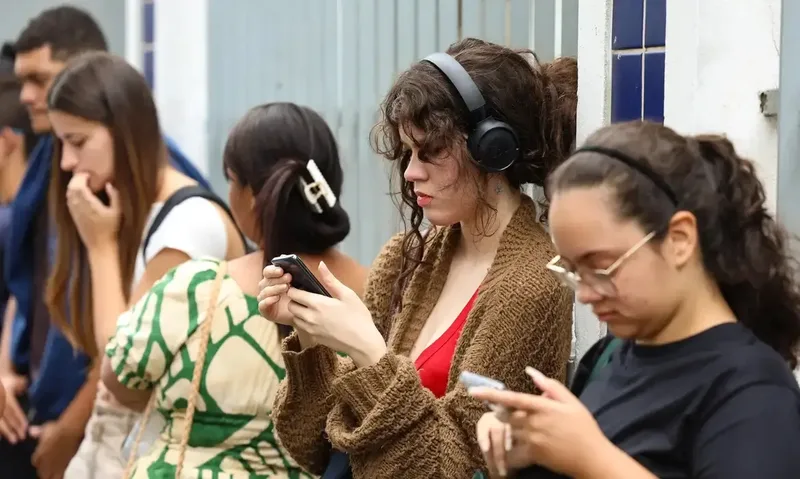 Contratos de aprendizagem alcançam recorde e ampliam entrada de jovens no trabalho