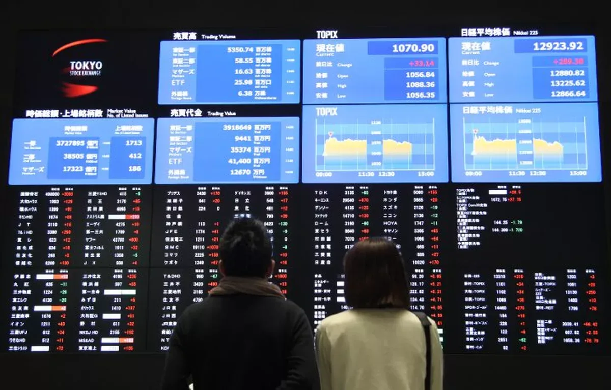 Ações de tecnologia impulsionam bolsas asiáticas, com exceção de Hong Kong