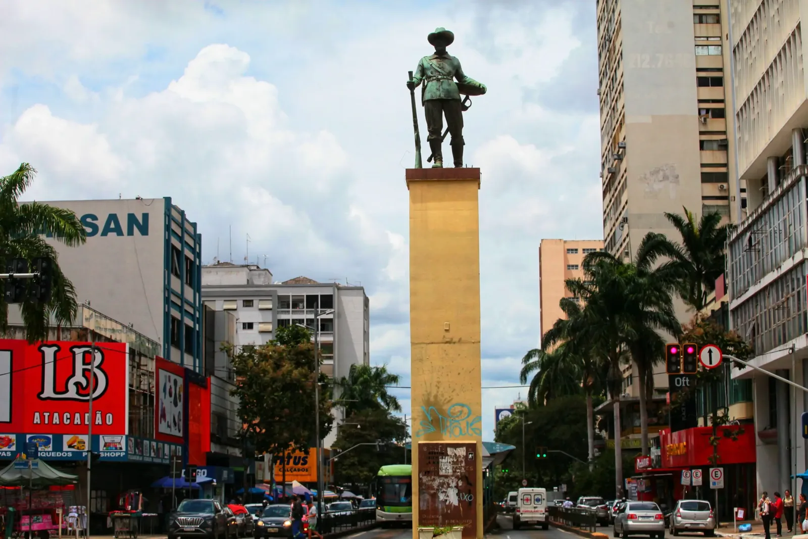 Ademi-GO propõe incentivos e mudanças para recuperar centros de Goiânia