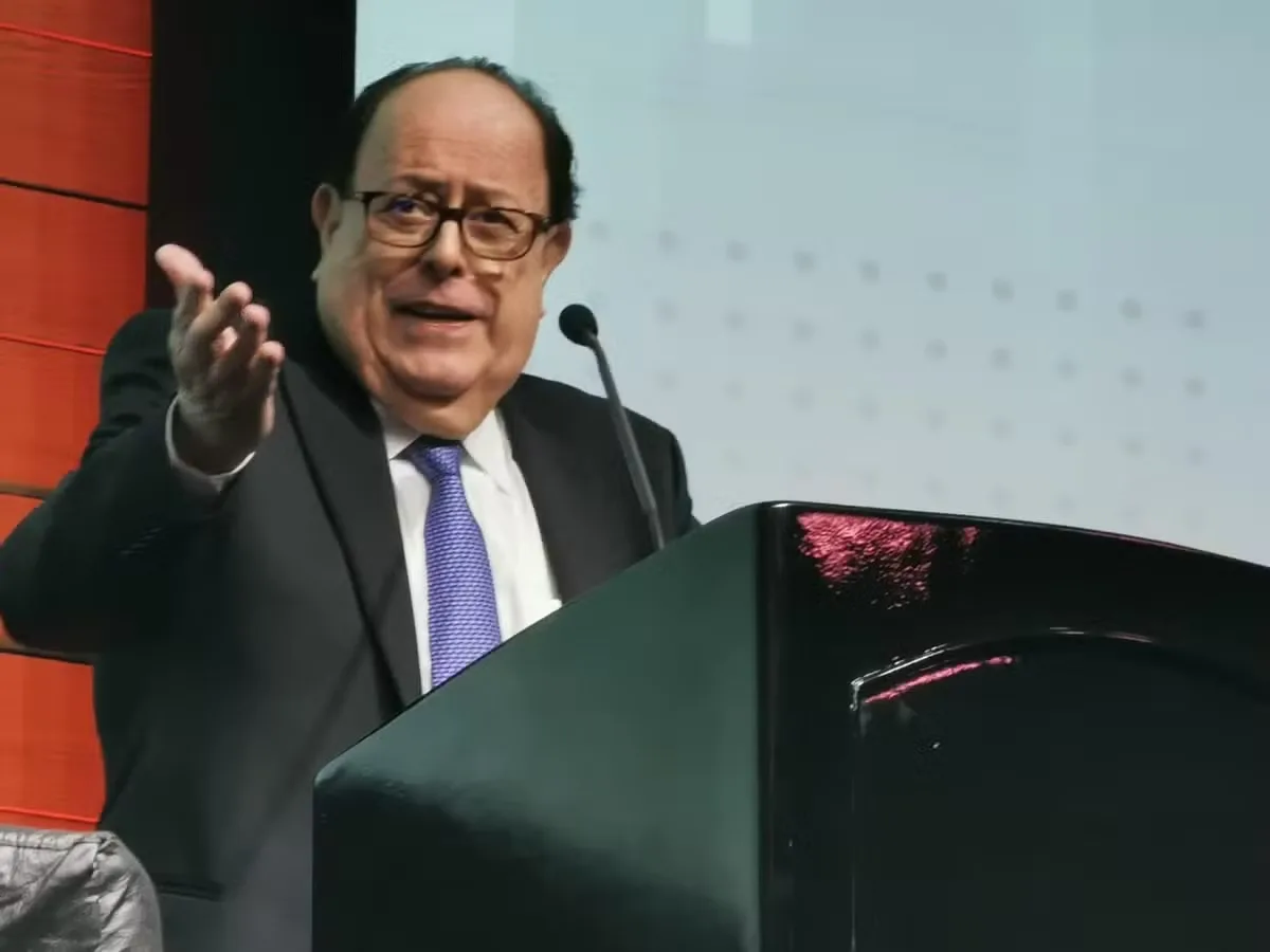 Velarde seguirá no BC do Peru após dez presidentes e cinco mandatos