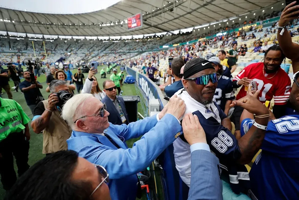 Jerry Jones destaca torcida brasileira e planos globais da NFL
