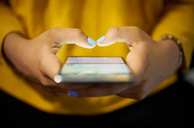 TSE define limites para IA, imagens e mensagens na campanha de 2026