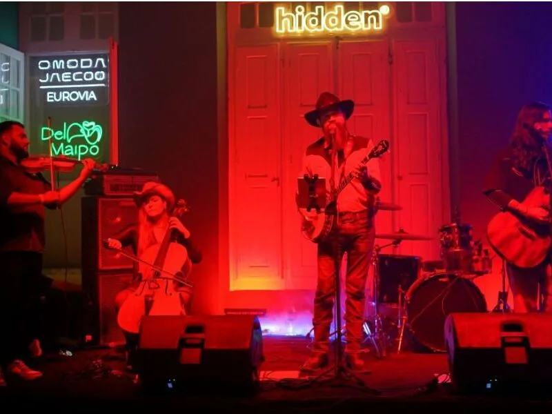 Hidden leva noite com hits dos anos 1980 ao Bairro do Recife