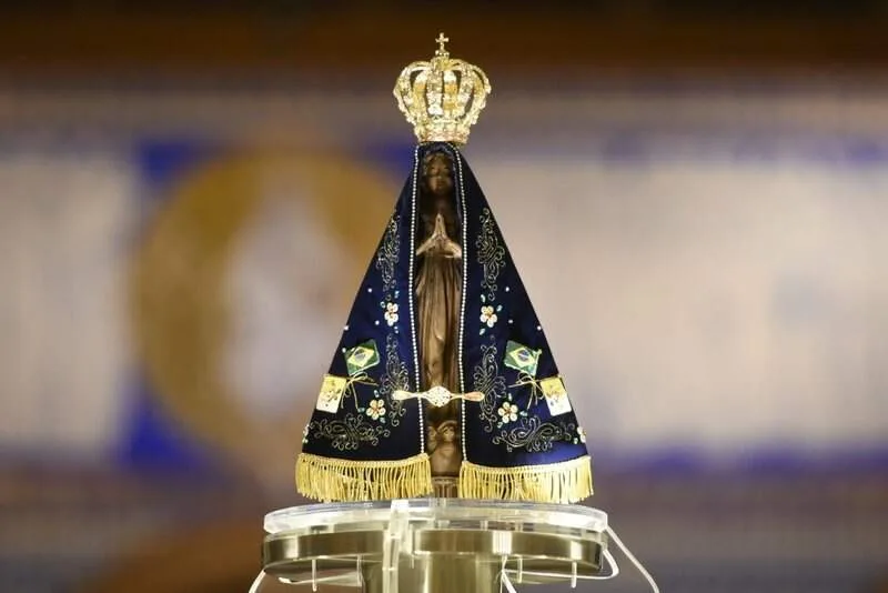 Desinformação usa símbolo religioso para influenciar disputa presidencial