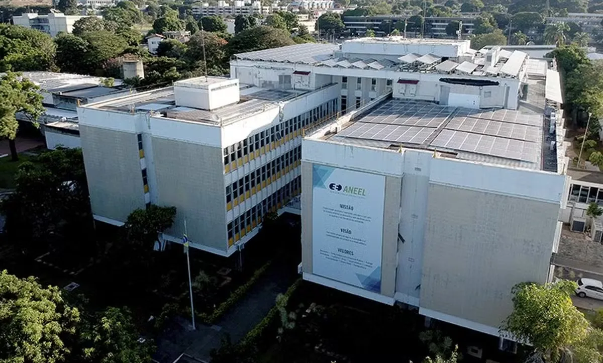 Decisão sobre marcas no setor elétrico fica suspensa após pedido de vista na Aneel